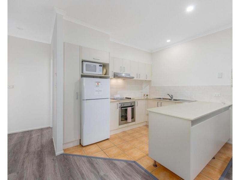 Unit 18 55 Pacific Drive Beachfront Apartments Порт Макари Екстериор снимка
